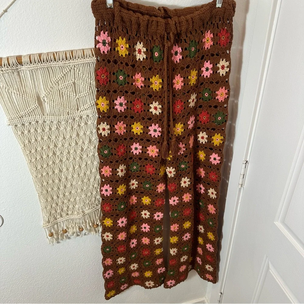 Vintage Brown Floral Crochet Sweater Set - Picture 11 of 16
